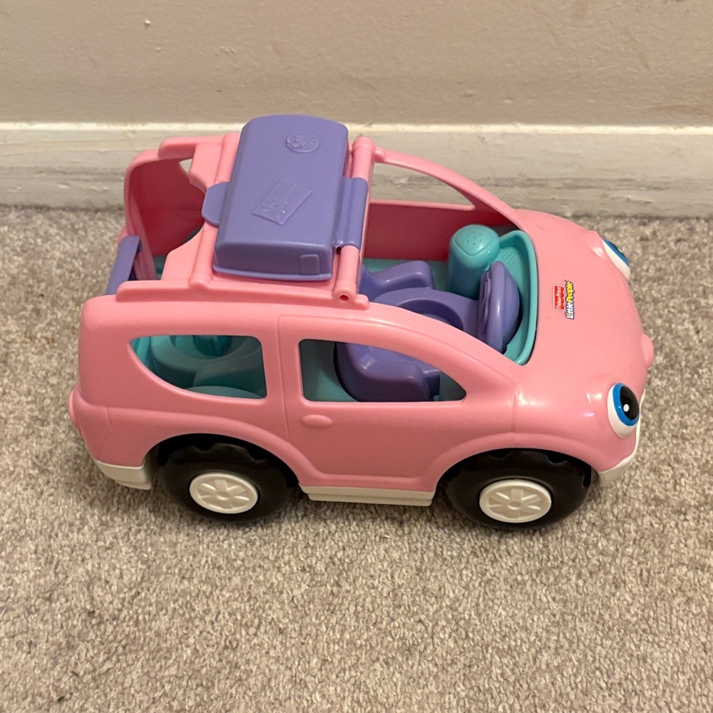 Fisher Price Little People Pink Ride-On Toy Car with 4 little people - Picture 6 of 9